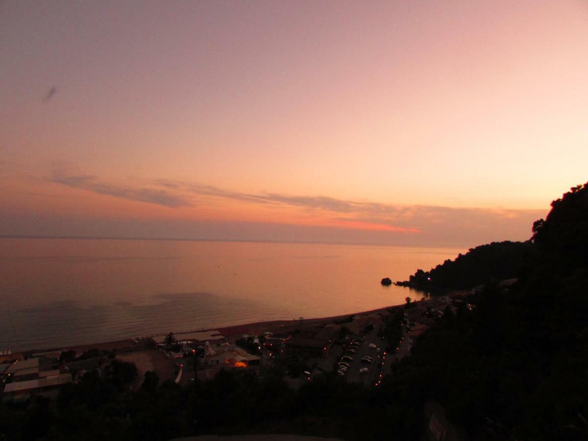 Kallopsia - Glifada Beach Menigos Resort By New Era Εξωτερικό φωτογραφία