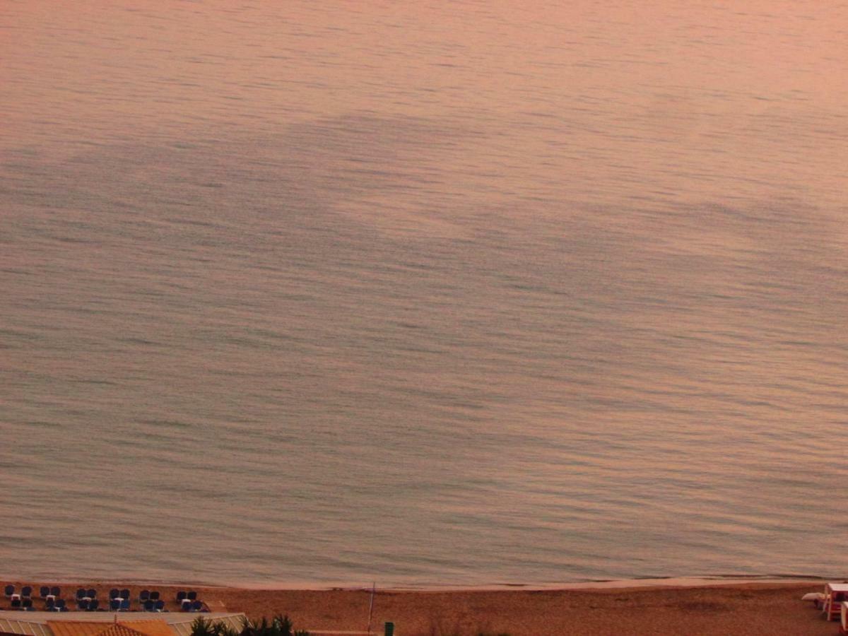 Kallopsia - Glifada Beach Menigos Resort By New Era Εξωτερικό φωτογραφία